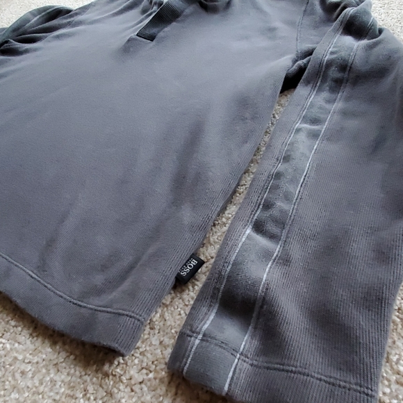 Hugo Boss Sweater - Picture 3 of 4